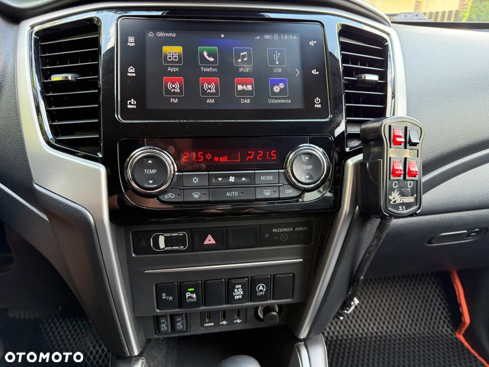 Mitsubishi L200 2.2 d DC Instyle Plus - 17