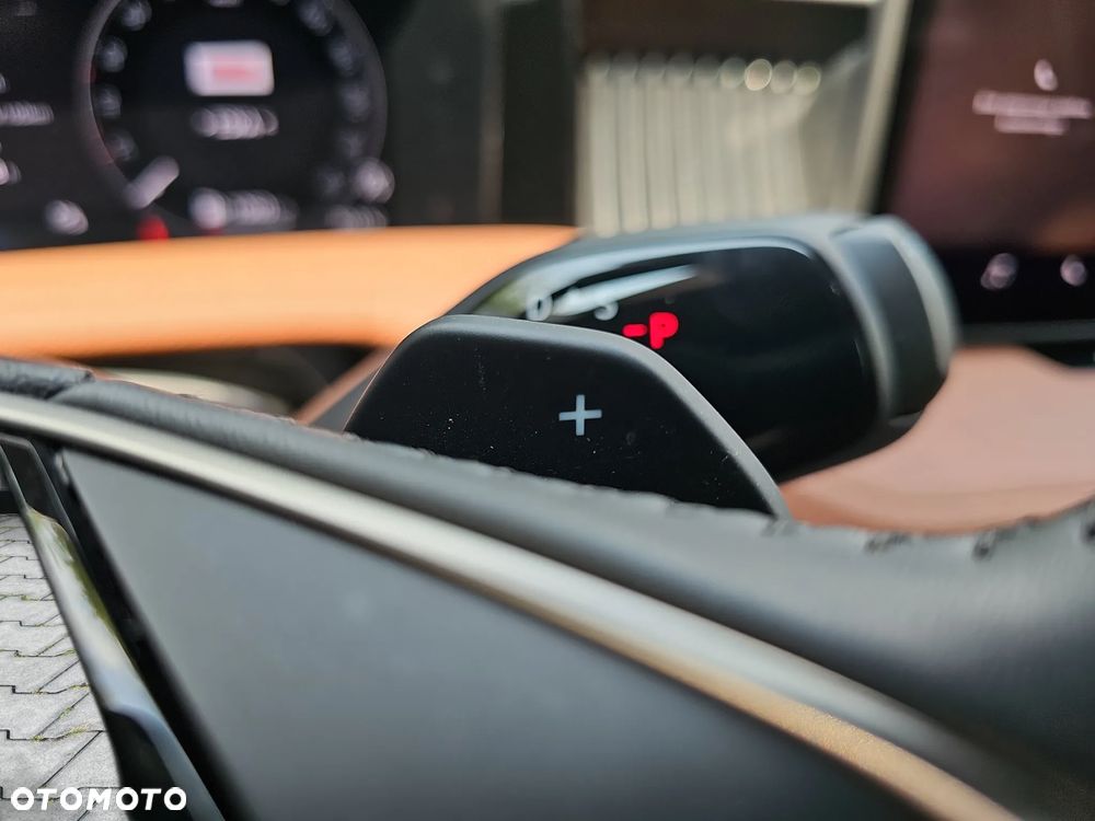 Skoda Superb 2.0 TDI SCR 4x4 Selection DSG - 25