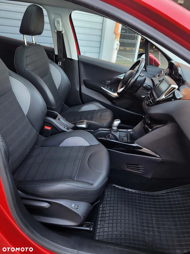 Peugeot 2008 BlueHDi 100 STOP & START Allure - 7