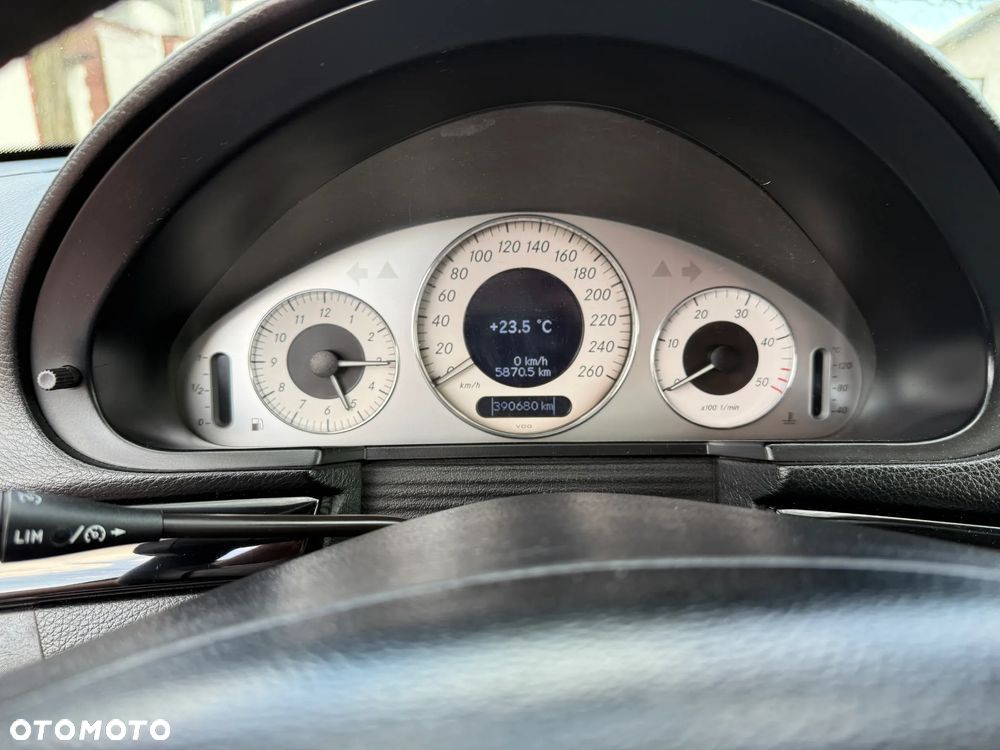 Mercedes-Benz Klasa E - 7