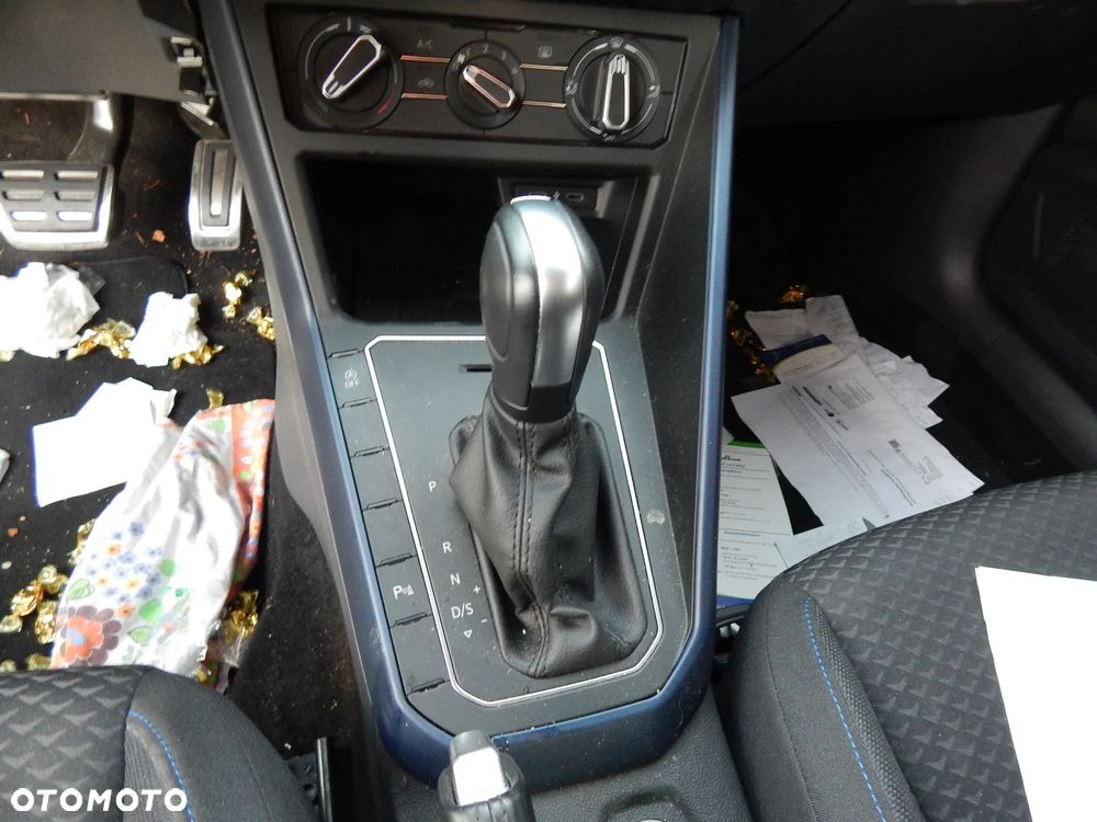 Volkswagen Polo - 14