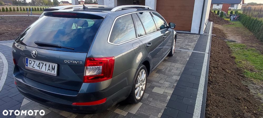 Skoda Octavia 2.0 TDI Ambition - 6