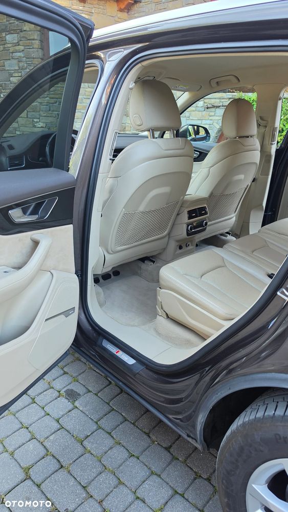 Audi Q7 - 12