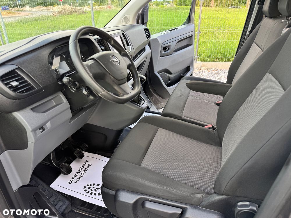 Opel Vivaro - 24