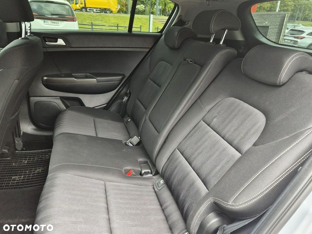 Kia Sportage - 16
