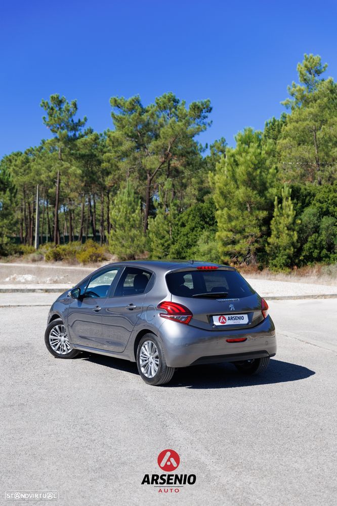 Peugeot 208 1.5 BlueHDi Signature - 11