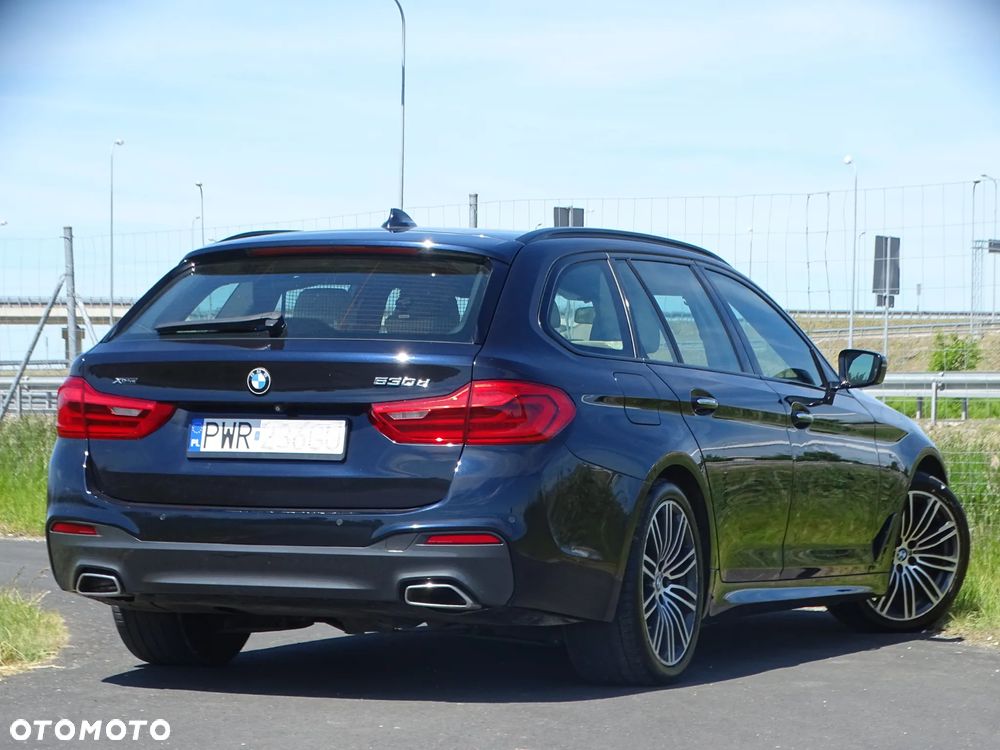 BMW Seria 5 530d xDrive M Sport sport - 9