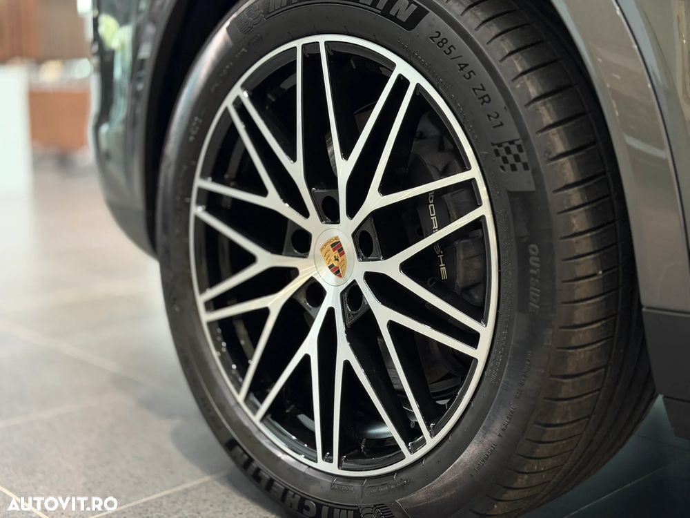 Porsche Cayenne E-Hybrid Tiptronic S - 37