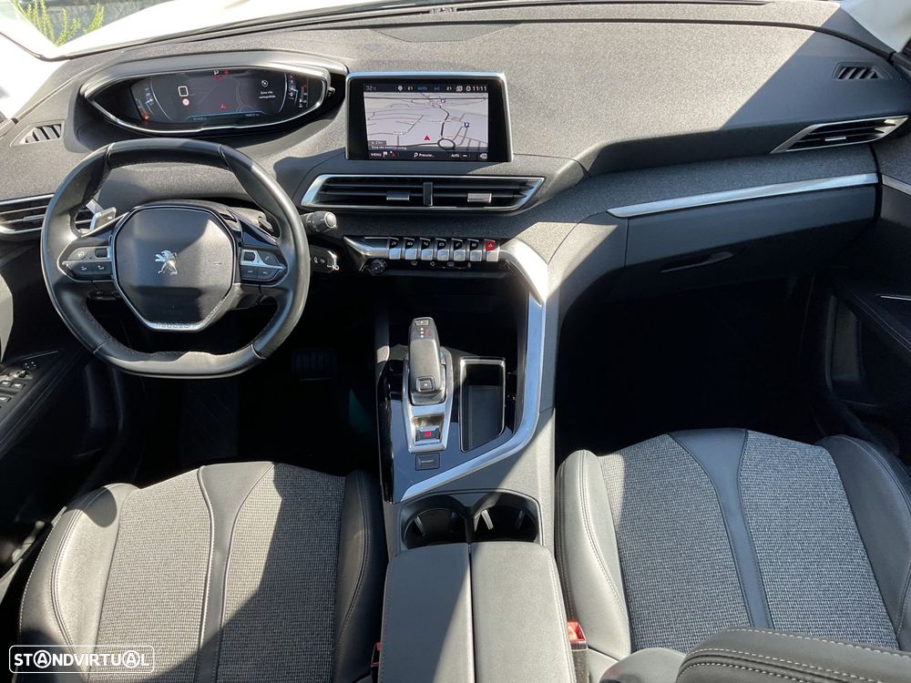 Peugeot 3008 1.5 BlueHDi Allure Pack EAT8 - 25