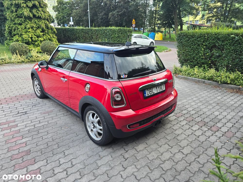 MINI Cooper S Sidewalk - 10