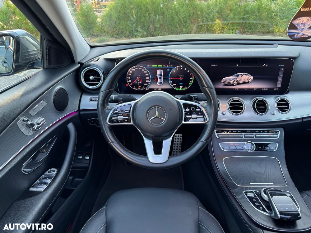 Mercedes-Benz E 300 Aut. - 23
