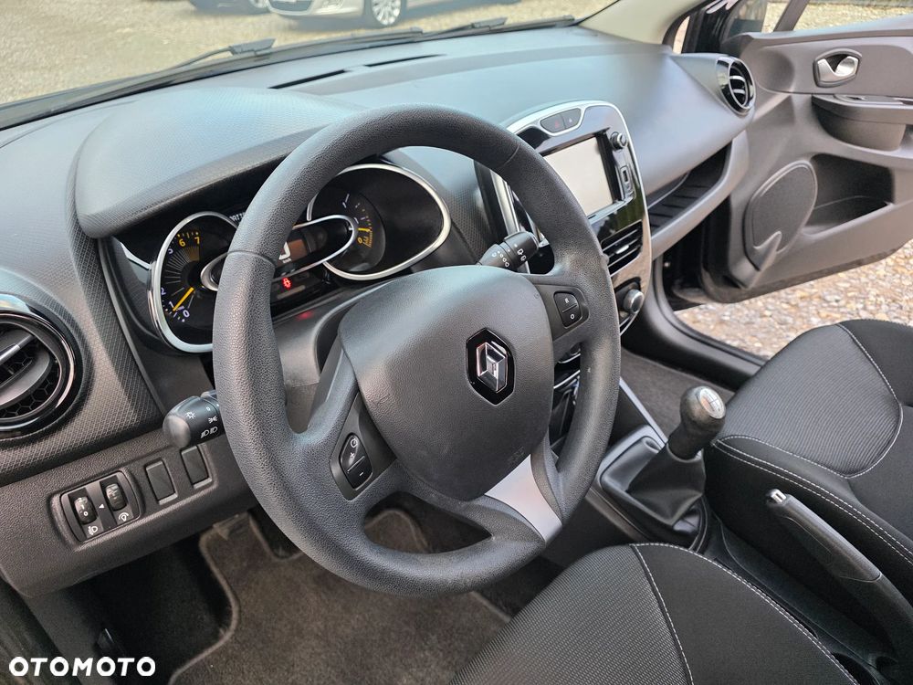 Renault Clio 1.2 16V 75 Authentique - 17