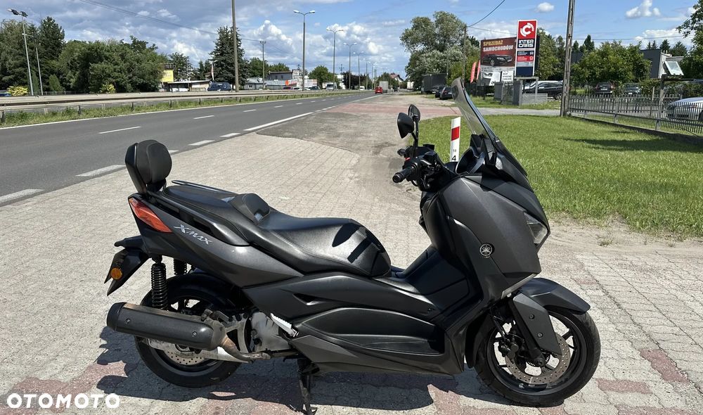 Yamaha X-max - 17