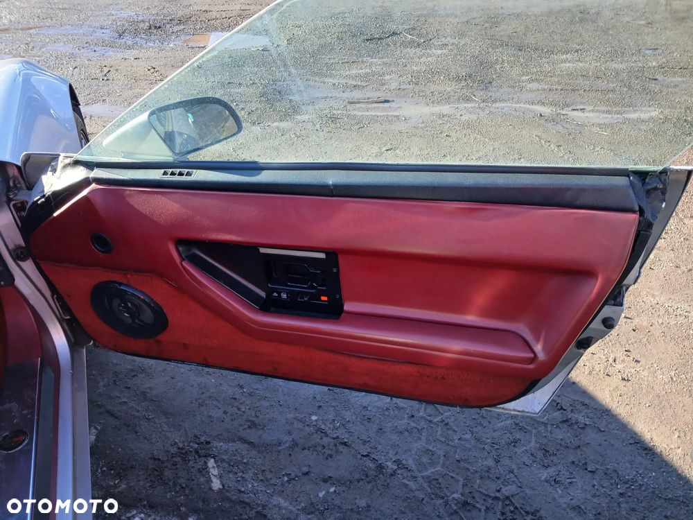 Chevrolet Corvette - 24