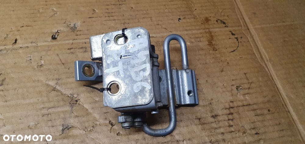 Zawias zawiasy drzwi prawy tył para Audi A4 B6 8E0833412 - 3