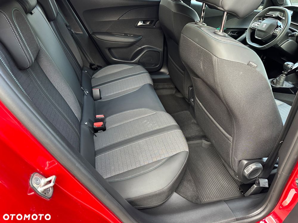 Peugeot 2008 1.2 PureTech Allure Pack S&S - 16