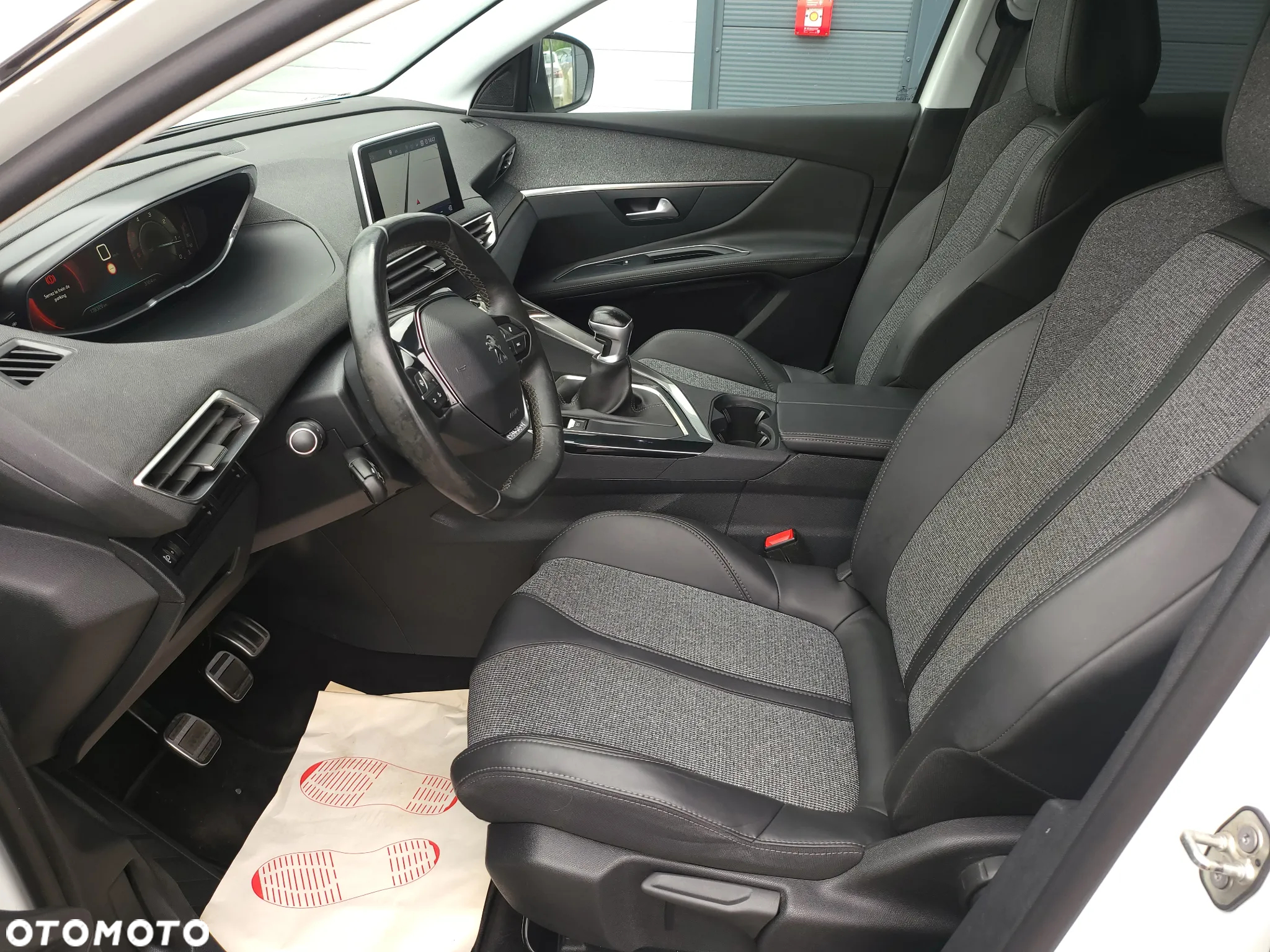 Peugeot 3008 HDi FAP 150 Platinum - 36
