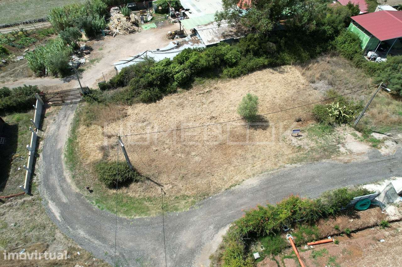 Terreno urbano no Bairro Novo do Casal da Serra em Santo Antão do Toja - Grande imagem: 2/20