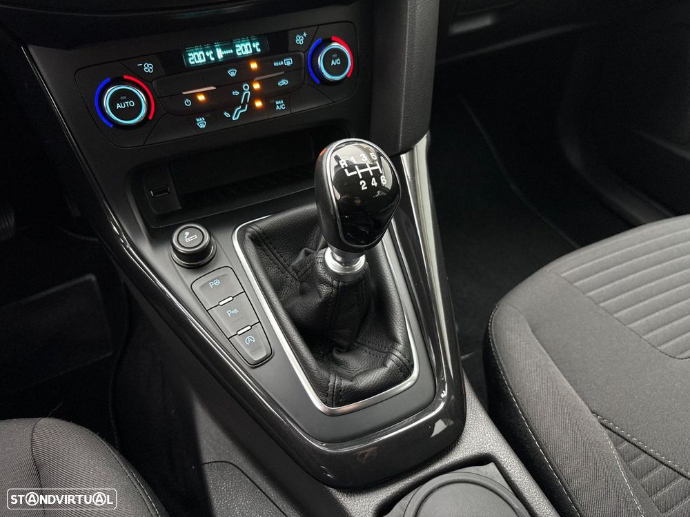 Ford Focus SW 1.5 TDCi EcoBlue Titanium - 42