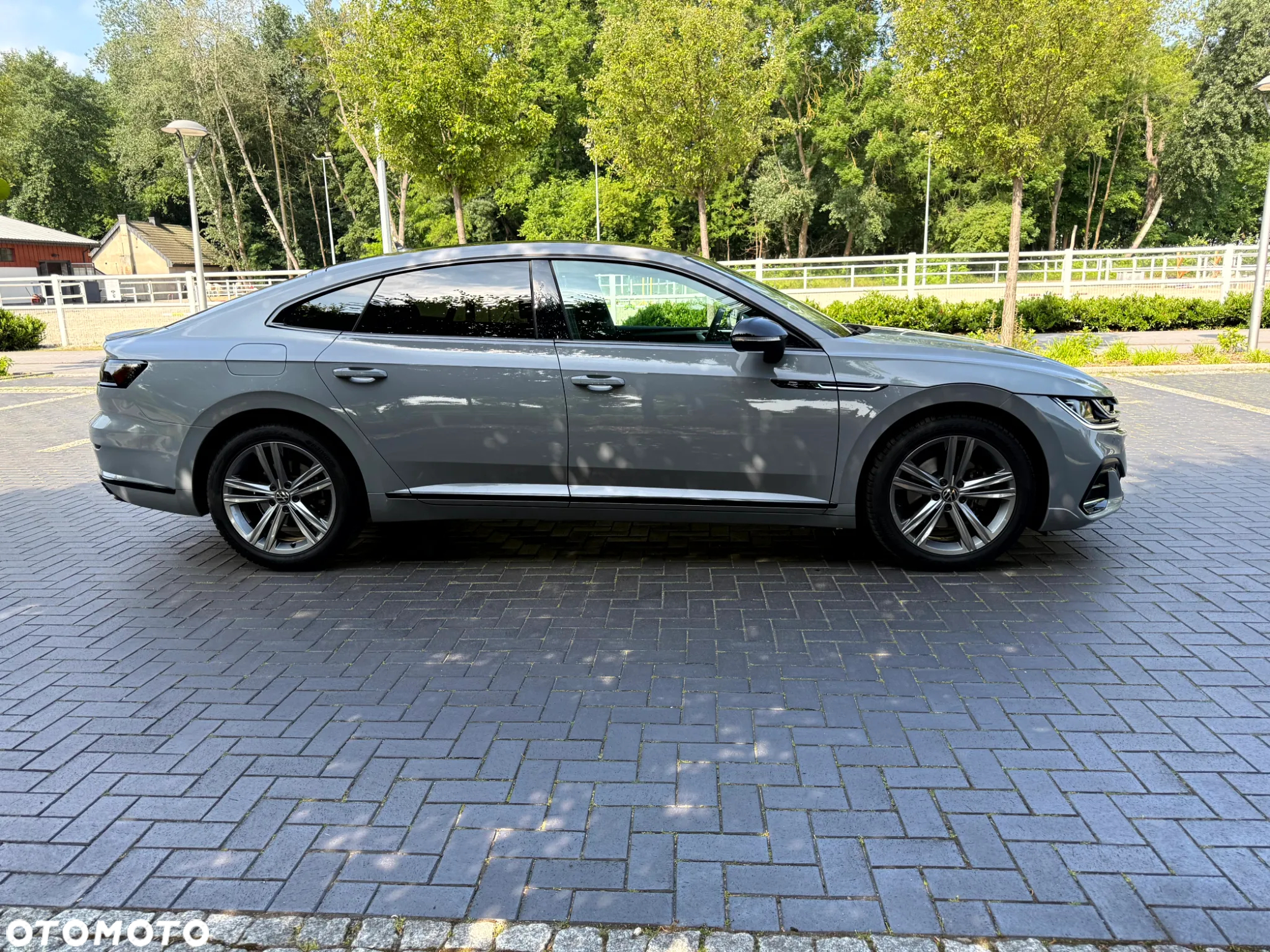 Volkswagen Arteon 2.0 TSI R-Line DSG - 3