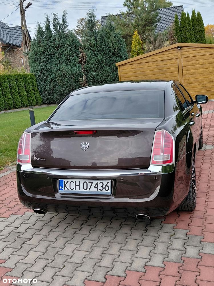 Lancia Thema 2012 photo 3