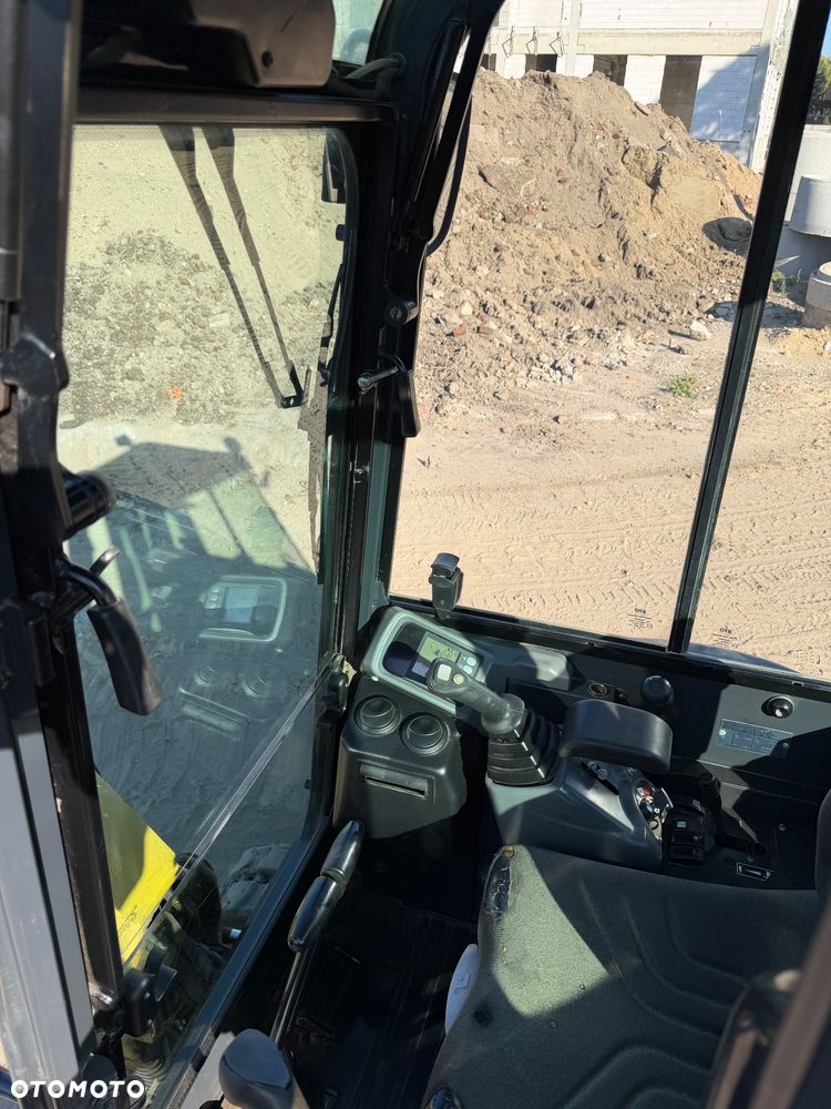 Yanmar ViO 26 - 25