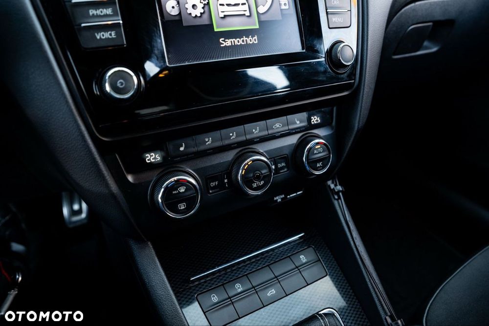 Skoda Octavia 2.0 TSI RS DSG - 31