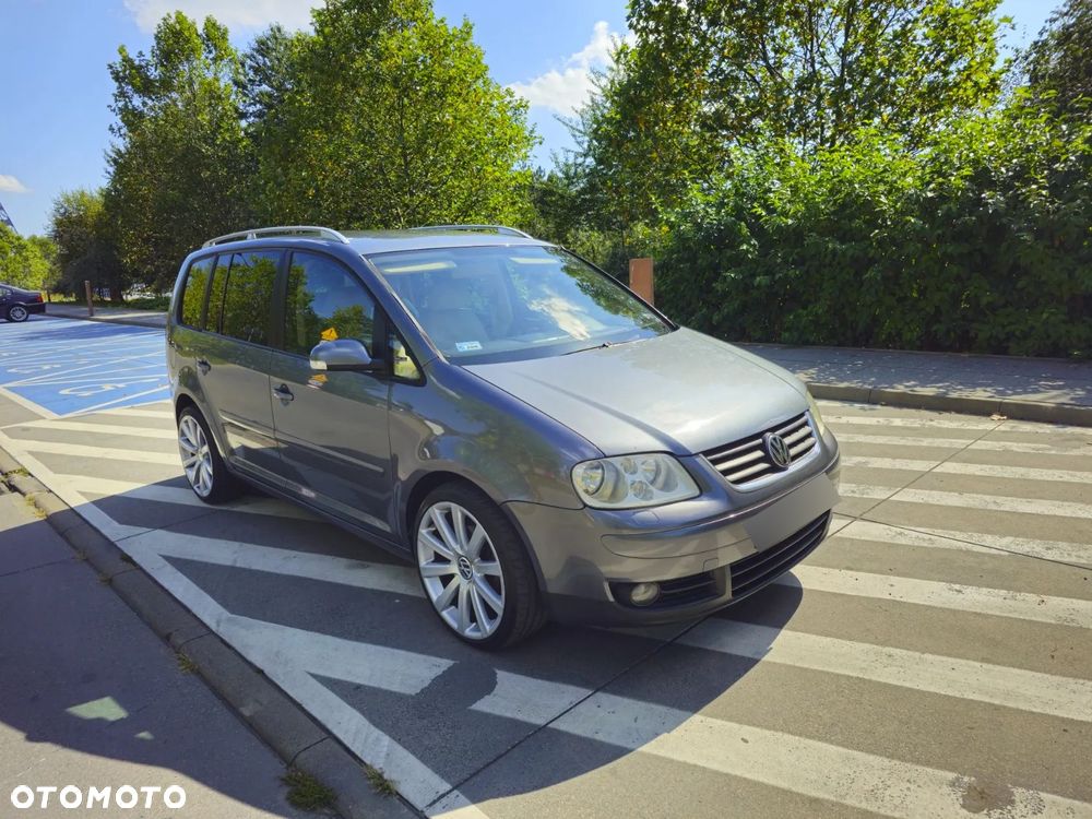 Volkswagen Touran 2.0 TDI Highline DSG - 7