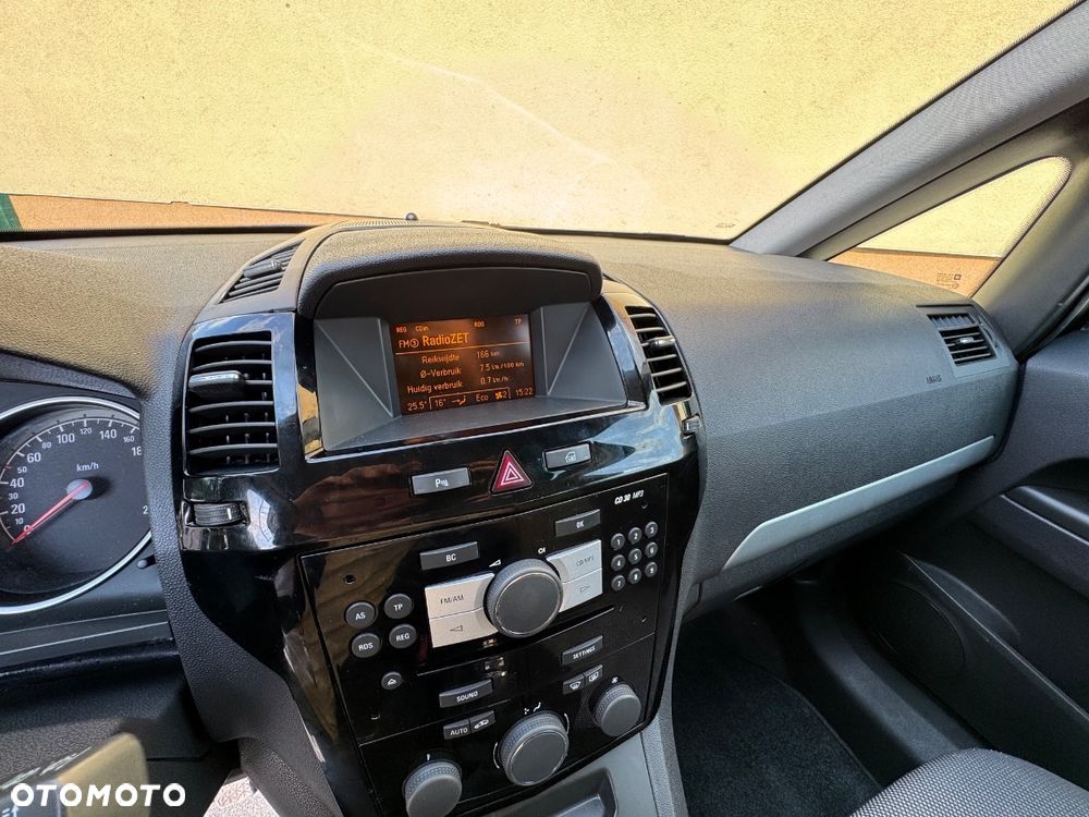 Opel Zafira 1.6 Cosmo - 13