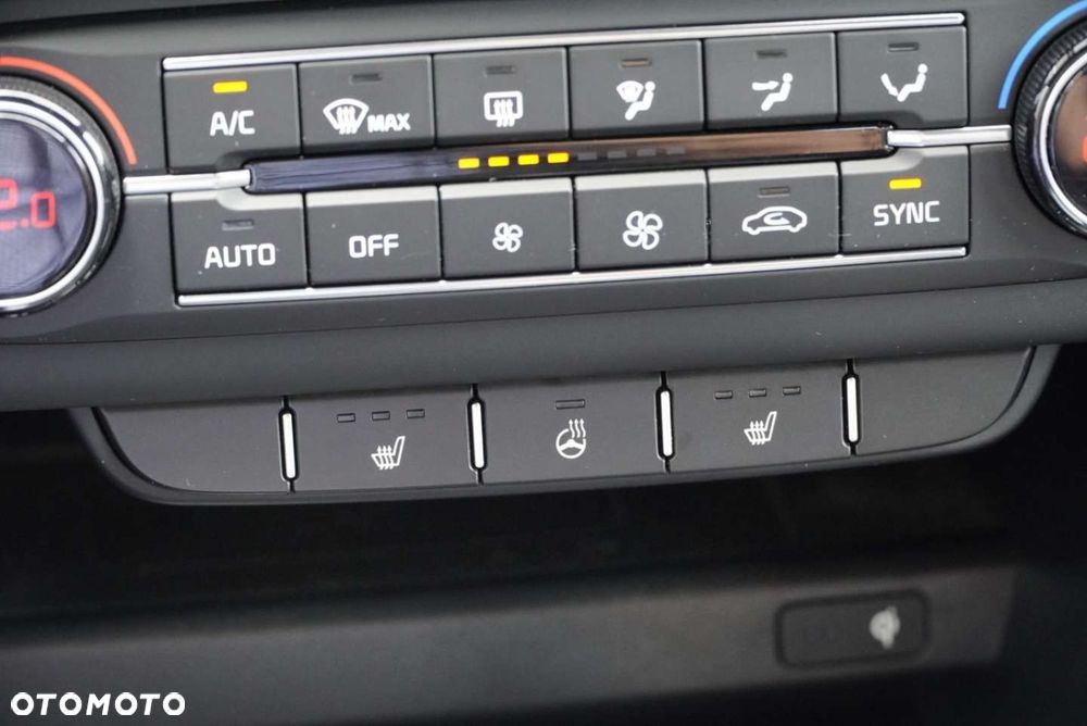 Kia Ceed 1.4 T-GDI DCT OPF GT Line - 14