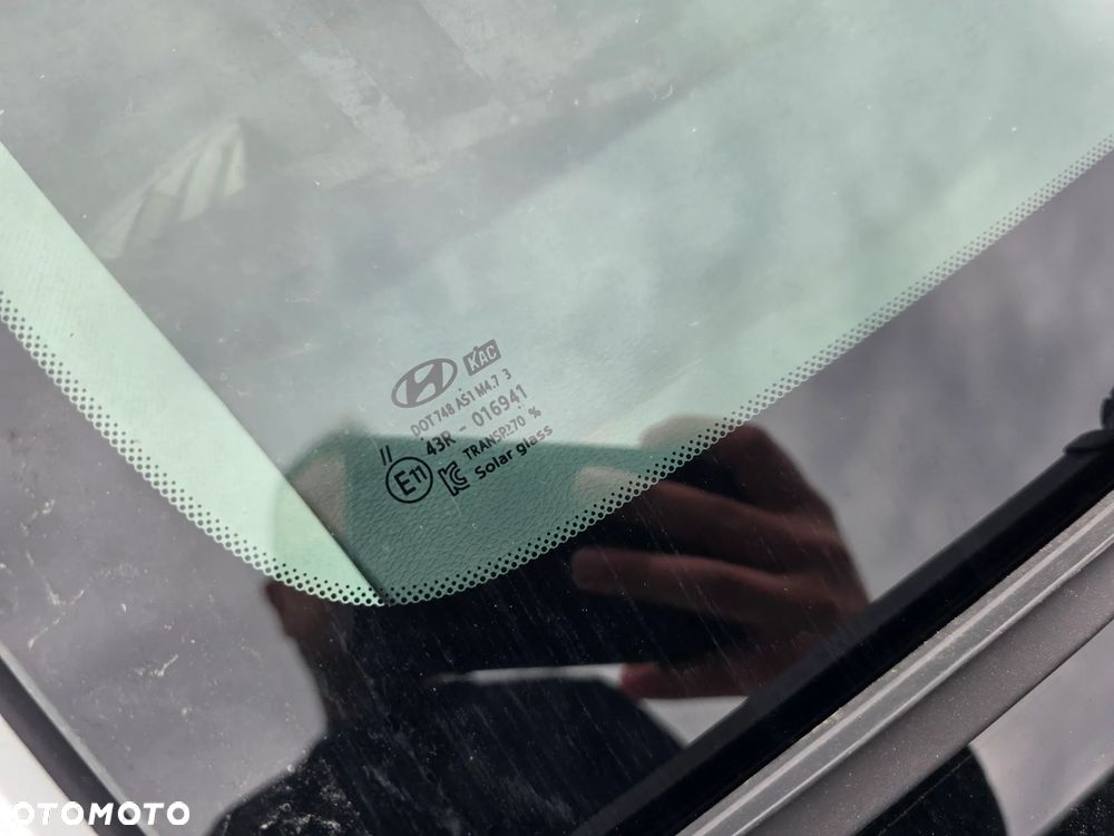 Hyundai Kona - 12
