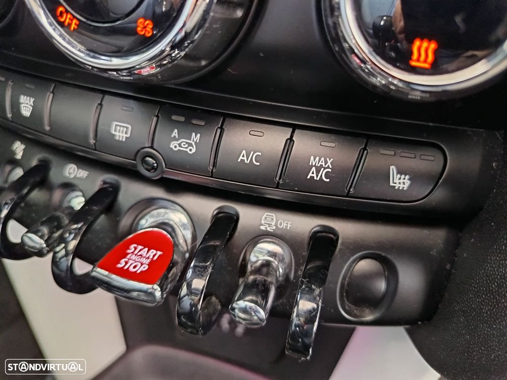 MINI 3 Portas Cooper D 60 Years Chili - 28