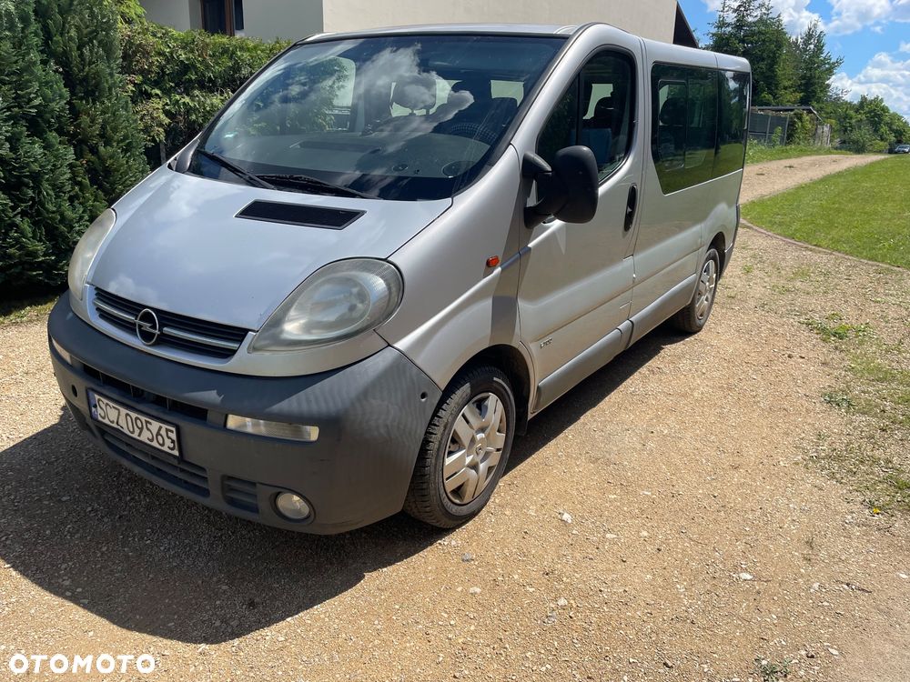Opel Vivaro - 1