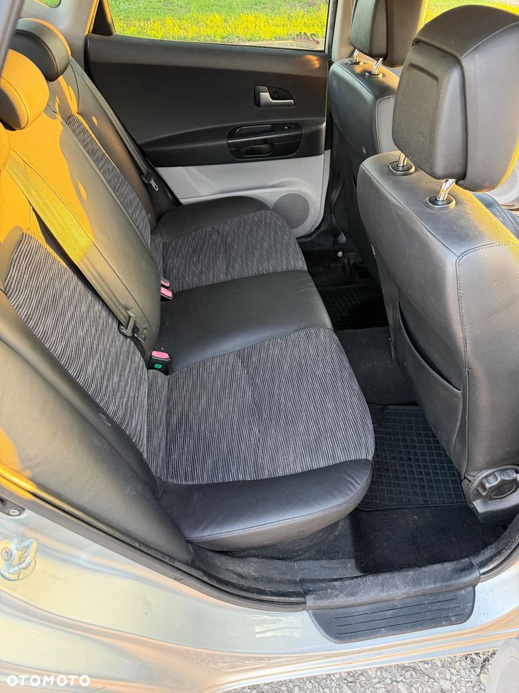Kia Ceed 2.0 crdi Optimum + - 16