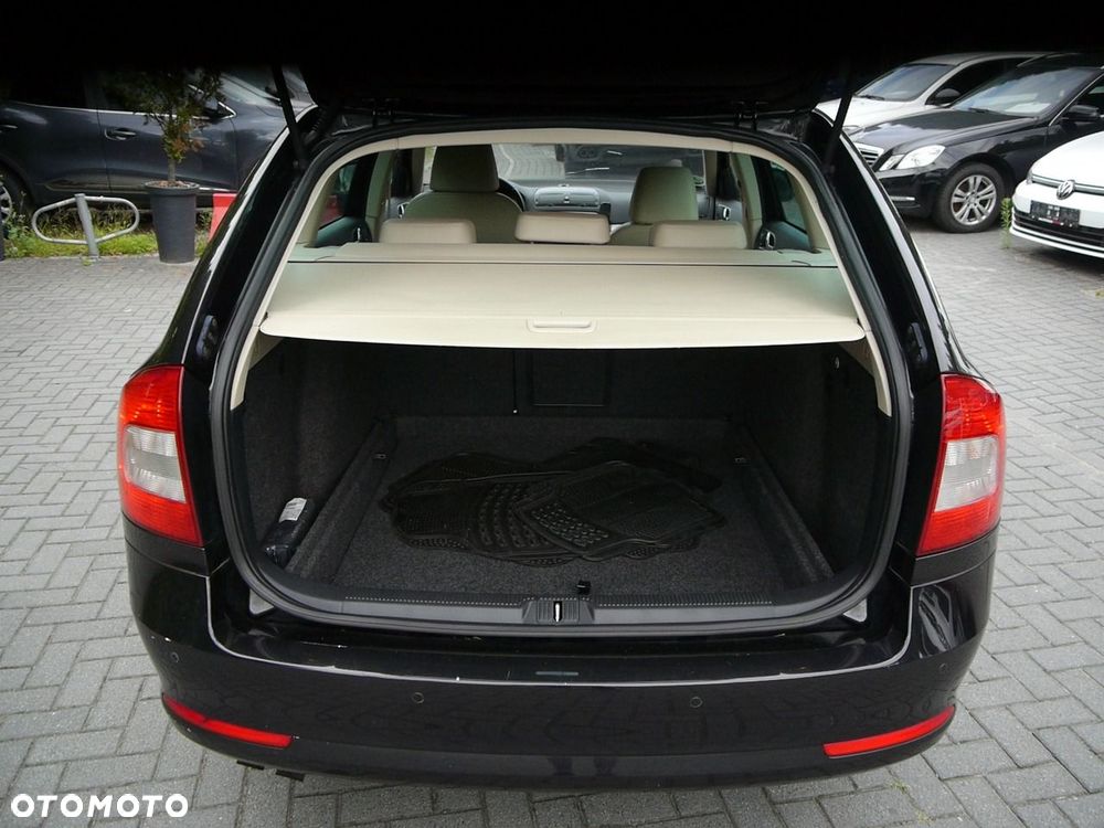 Skoda Octavia 1.8 TSI Laurin & Klement - 17