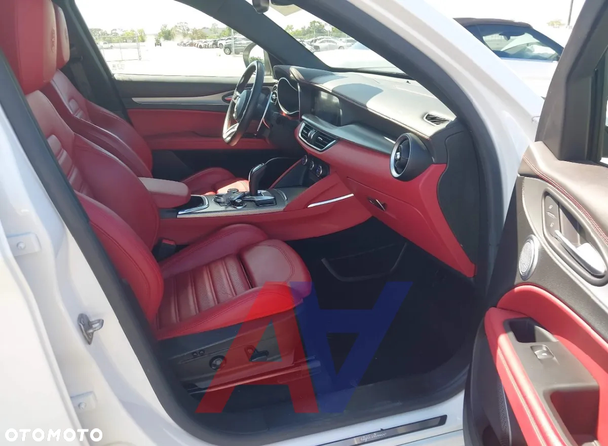 Alfa Romeo Stelvio 2.0 Turbo Veloce TI Q4 - 9
