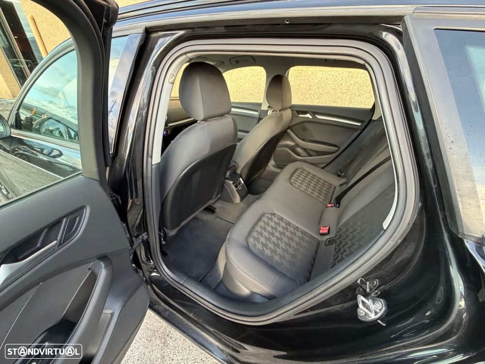 Audi A3 Sportback 2.0 TDI Attraction - 5