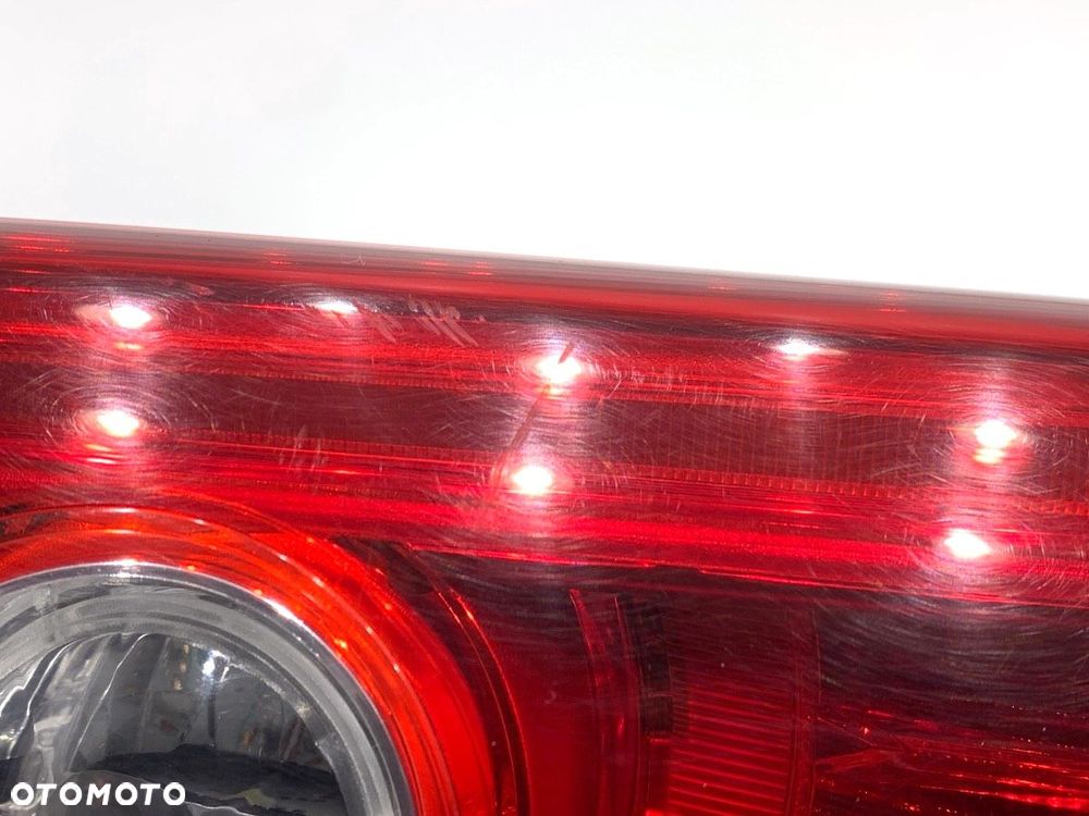 LAMPA TYŁ PRAWA WEWNĘTRZNA  INFINITI Q50 2013 - 2022 50 Hybrid AWD 268 kW [364 KM] Hybryda silnik - 2