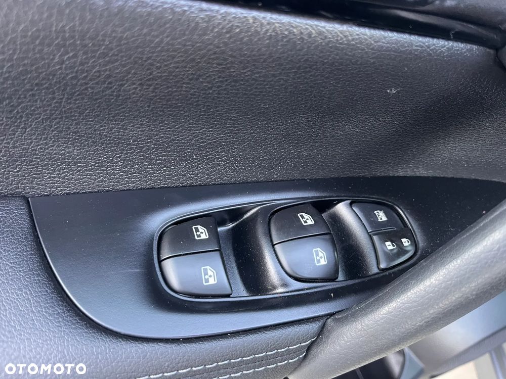 Nissan Qashqai 1.6 dCi Xtronic TEKNA+ - 15