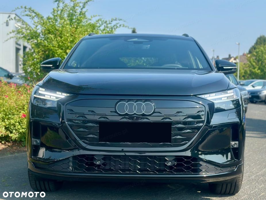 Audi Q4 e-tron - 5