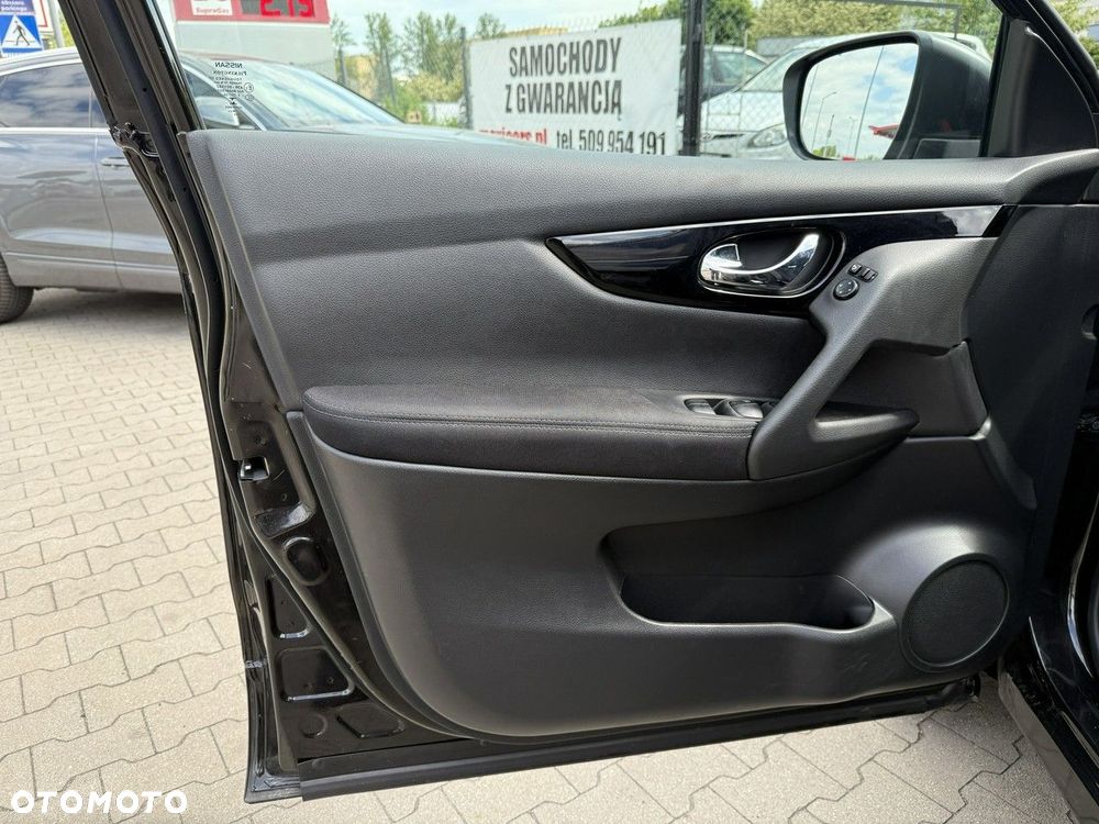 Nissan Qashqai - 25