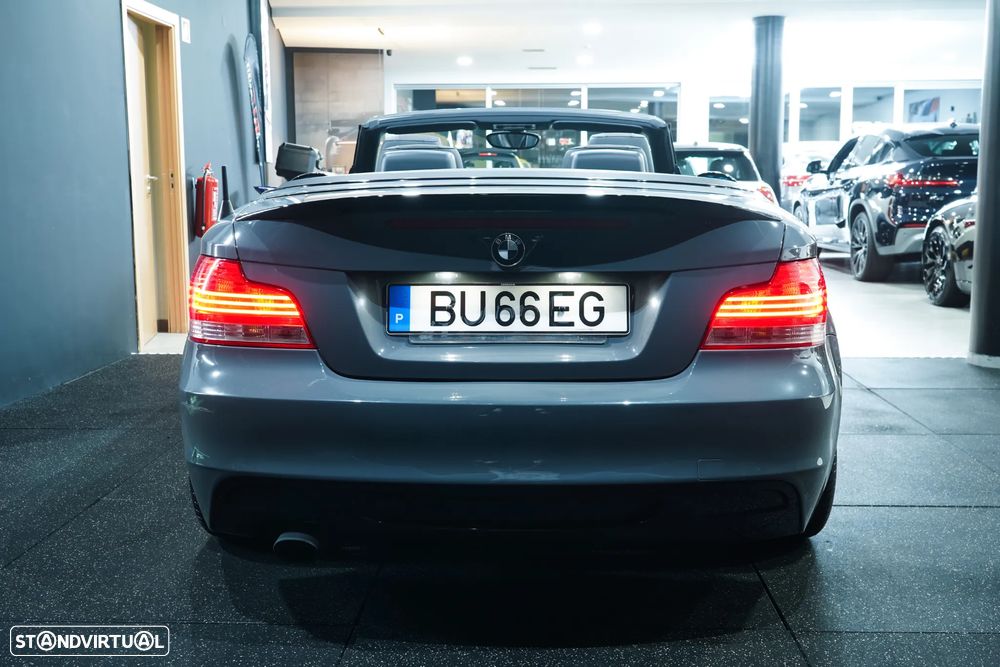 BMW 120 d Cabrio Limited Edition Lifestyle c/ M Sport Pack - 13