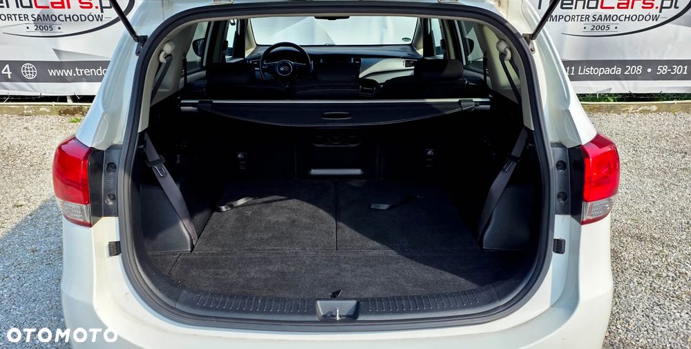 Kia Carens 1.7 CRDi 115 Dream-Team Edition - 25
