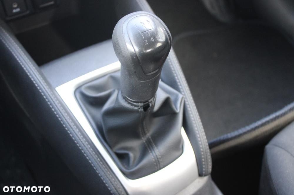 Nissan Micra - 25