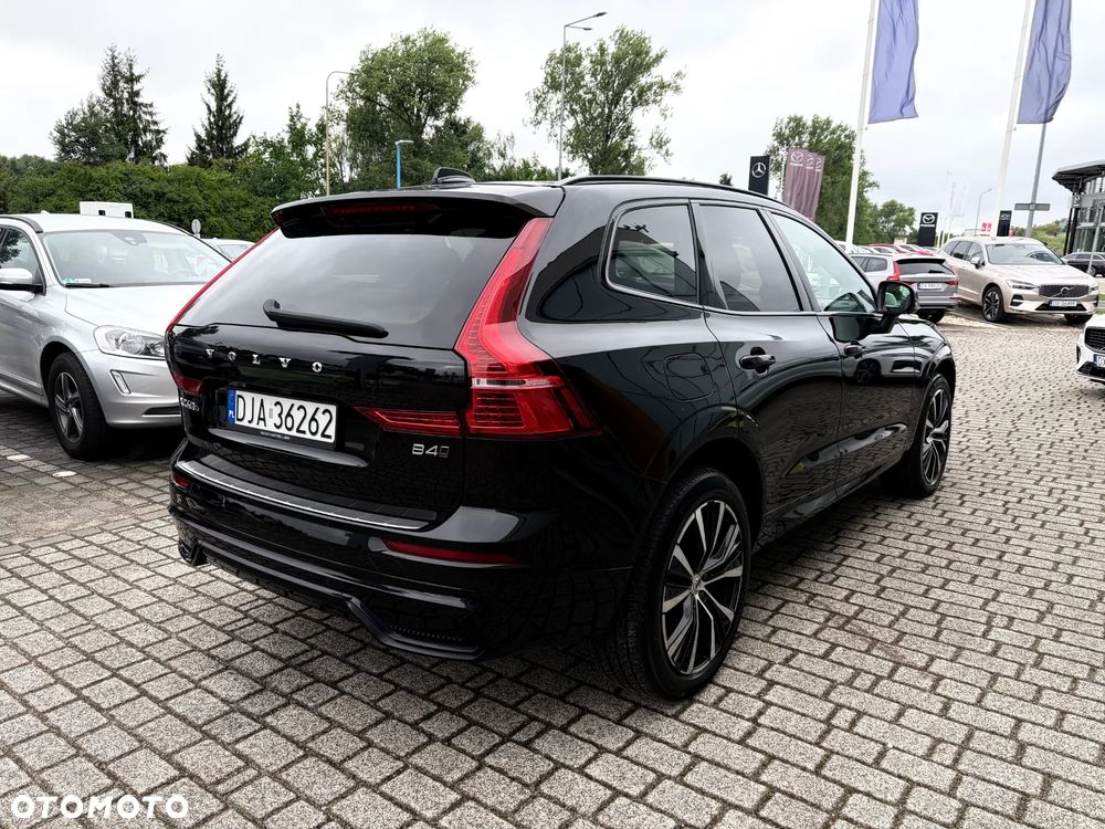 Volvo XC 60 B4 D AWD Plus Dark - 8