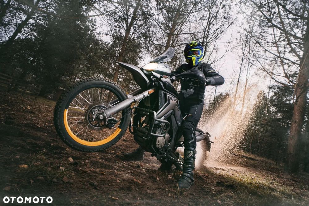 VOGE 300GY RALLY - 2