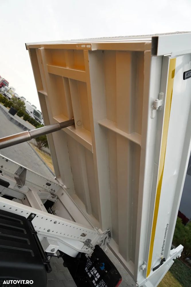 Mercedes-Benz SPRINTER 513 / BASCULATOR / CU DOUA PERECHI / 7 LOCURI / DOUĂ PERECHI / MANUAL / IMPORTAT - 8
