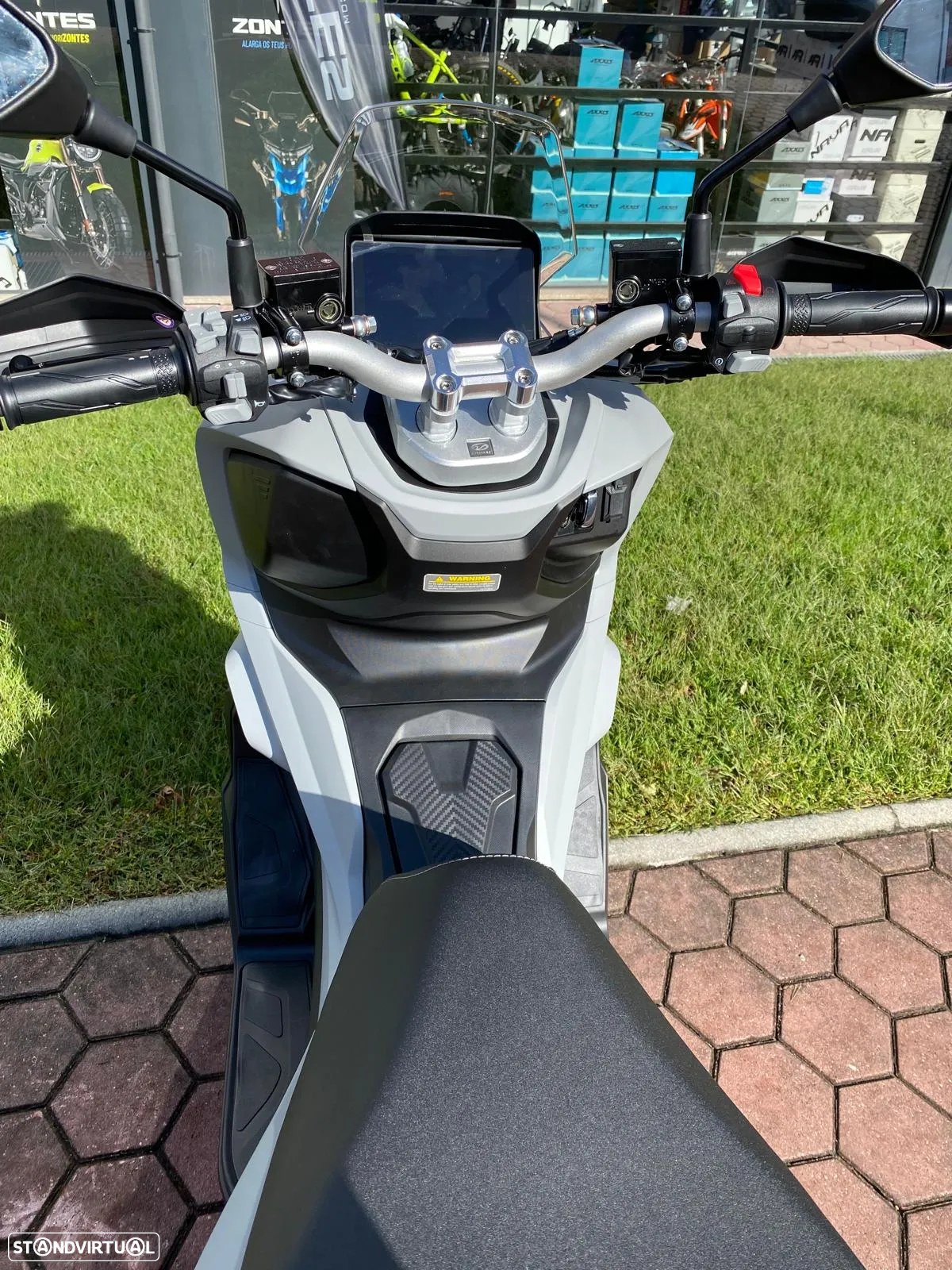 Linhai Buck 125 ADVENTUR/COM TOP CASE - 6