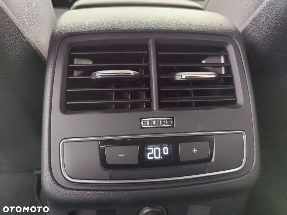 Audi A4 Limousine - 27