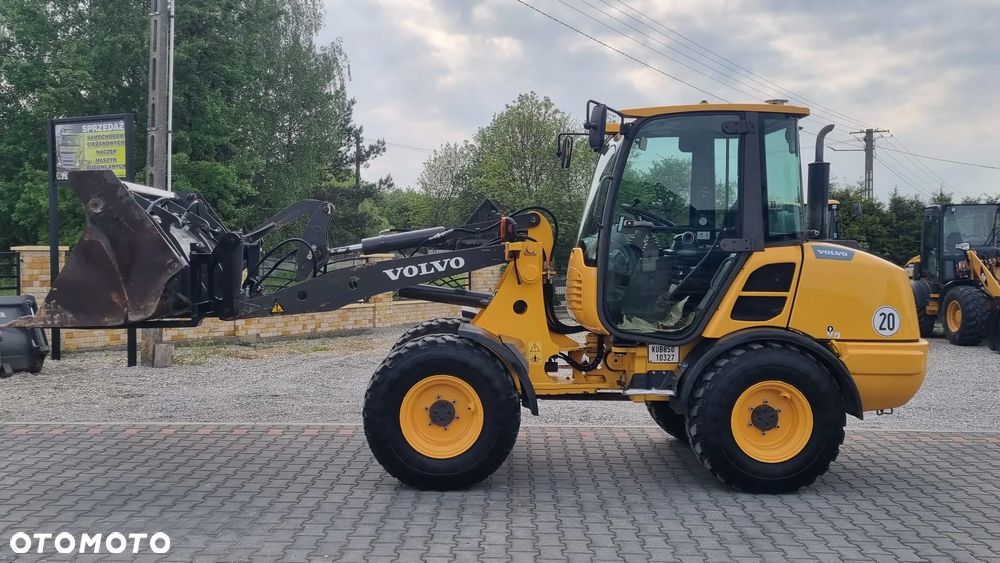 Volvo L25F/ 2635Mth/ Maszyna sprowadzona/ - 8